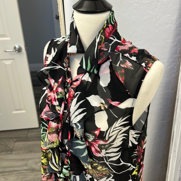 Semi sheer Lace Up Floral Black Top Clean, Nonsmoking home - Picture 3 of 10